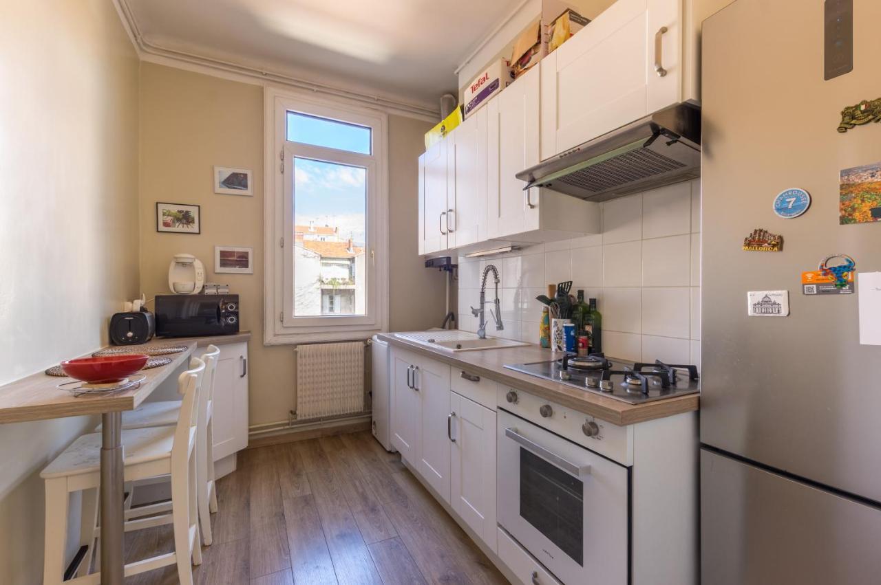 Appartement Climatise Proche Place Comedie Montpellier Exteriör bild